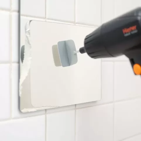 Jak odkleić lustro do plytek