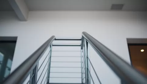 Jaka balustrada na schody zewnętrzne