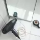 Jak odkleić lustro od płytek